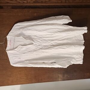 Lilly Pulitzer white long sleeve pleated and embroidered tunic, XL, EUC